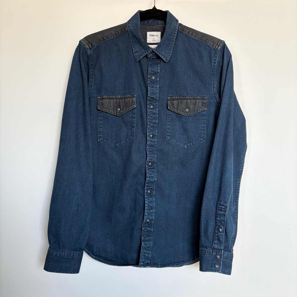 GAP 1969 Men’s Denim Western Shirt Slim Fit Small Two-Tone Snap Button